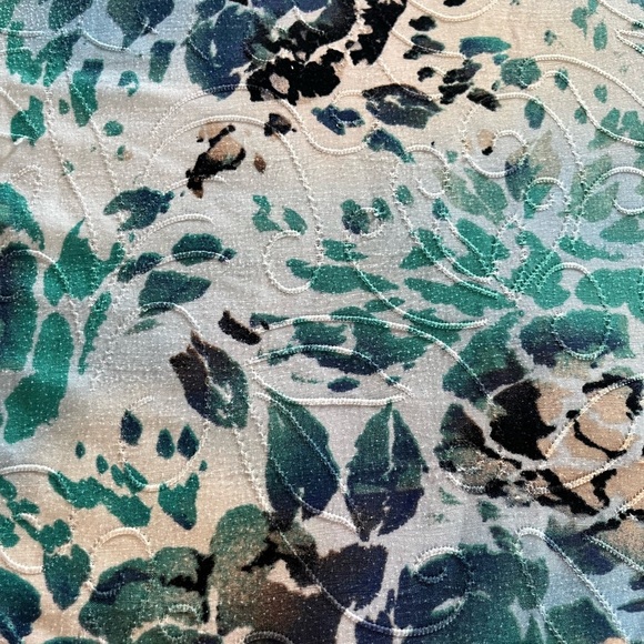 JM Collection Floral Print Textured Top - Light Blue Hues Women’s size XL - Picture 11 of 16